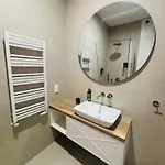 Nad Zatoka Ukiel Apartment *